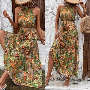 Garden Kiss Halter Maxi Dress - Green